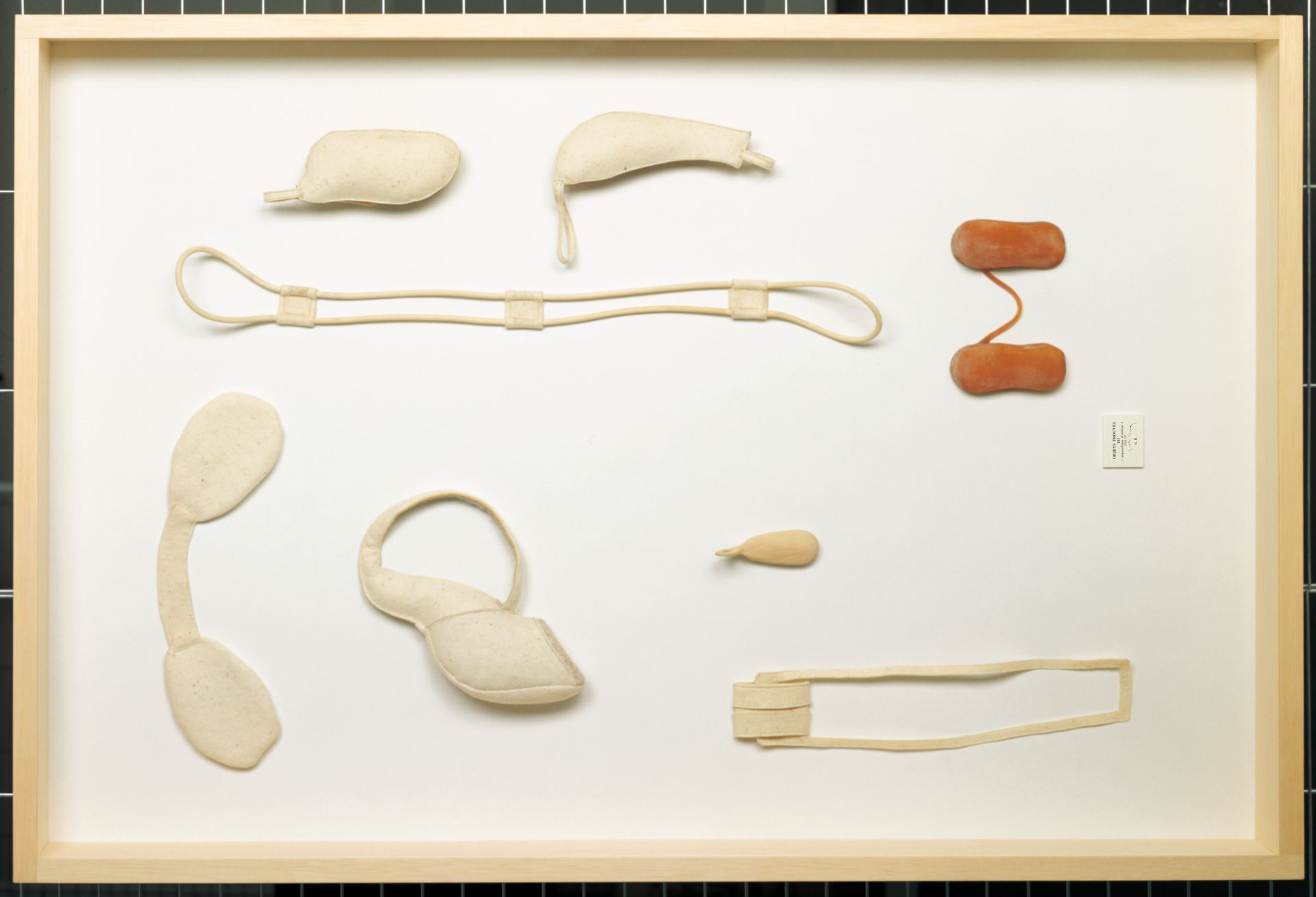 0188_003_cmyk--imatge-arqueologia-dartista-objets-trouves